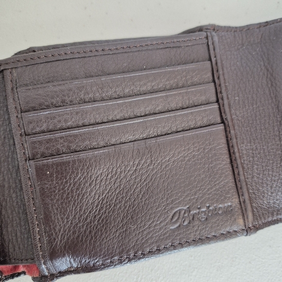 Brighton Vintage Brown Leather Croc Embossed Tri-Fold Wallet - Picture 4 of 14
